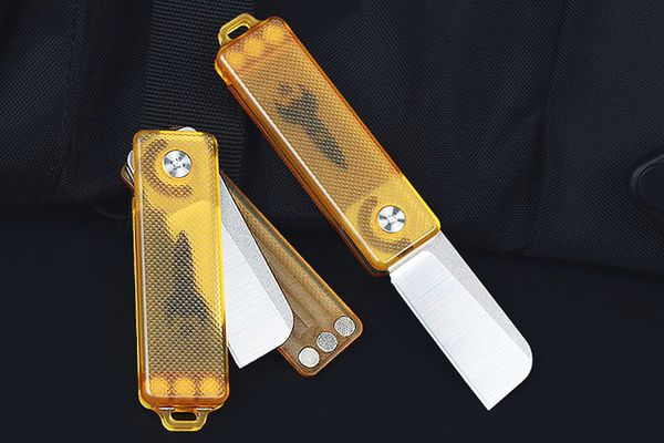 M7698 Small Edc Pocket Folder Couteau 14c28n Stone Wash Tanto Blade Pasip Paste Gandle Outdoor Camping Randonnée Mini Keychain Pliage Couteau