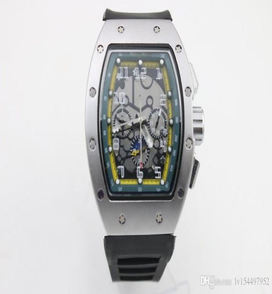 Homme de haute qualité 011 Watch Rubber Silver Case 6 Machinerie automatique à aiguille Watch1617381