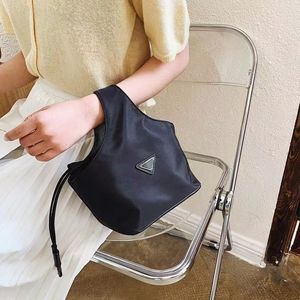 hombre mujer Luxurys Diseñadores Bolsos de cubo bolsos hobo monederos bolso de señora bandolera hombro canal totes moda Monedero bolso