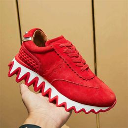 Hoge kwaliteit casual schoenen voor heren en dames Lente en herfst luxe designer lederen mode outdoor sneakers Comfortabele paar schoenen unisex riemdoos