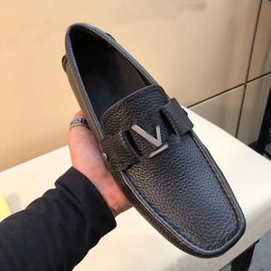 Hoge kwaliteit heren jurk schoenen casual flats bodem loafers mode luxe metalen knop klassieke rijschoenen voor mannen met doos maat 35-45