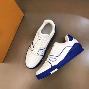 Hoogwaardige herenhotverkopende mode catwalk Casual schoenen Zachte lederen sneakers dik zolen platte zolen comfortabele schoenen EUR38-45 MKJKKKP000004