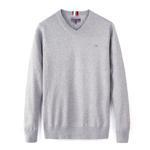 Pull de marque de haute qualité pour hommes, chemise en coton mélangé de laine, isolation épaisse à col en V, pull brodé gris clair, chemise de sport décontractée blanche