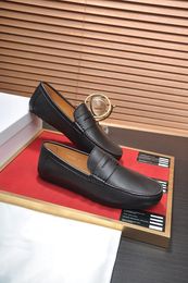 Hoge kwaliteit herenkleding schoenen zakelijk merk ontwerper casual loafers herenmode wandelschoenen rijden maat 38-44