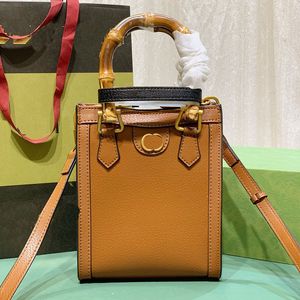 Mini de haute qualité concepteur de sacs à main bambou Bamboo Handbag Luxurys Mens Toile Tophe Shopping Sac Designer Mommy Clutch Womens Le cuir imprimé Sac Sac Sac de sac
