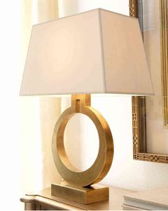 Hoogwaardige moderne luxe tafellamp Villa gouden eettafel Decoratie tafellamp Noordelijke retro slaapkamer bedkamer led -lamp H220423