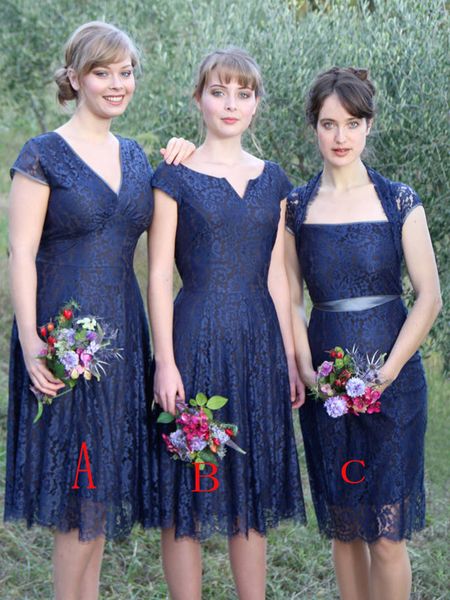 Vestidos de dama de honor azul marino de alta calidad Mezcla Estilos de encaje Spring Summer Countryside Maid of Honor Vestidos Invitado de boda Hecho de talla grande disponible