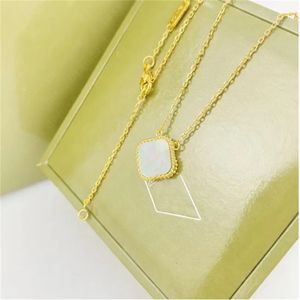 Haute qualité nouvelle mode classique 4/trèfle à quatre feuilles collier pendentif en acier inoxydable plaqué pour les femmes et les filles bijoux de fiançailles de la Saint-Valentin