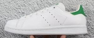 Chaussures de skate blanches pour hommes et femmes Chaussures de sport classiques en cuir à la mode