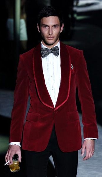 Haute qualité un bouton rouge foncé velours marié Tuxedos garçons d'honneur châle revers meilleur homme Blazer hommes costumes de mariage (veste + pantalon + cravate) H: 998