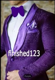 Alta calidad Un botón Púrpura Paisley Novio Esmoquin Padrinos de boda Solapa Mejor hombre Blazer Trajes de boda para hombre (chaqueta + pantalones + corbata) H: 980