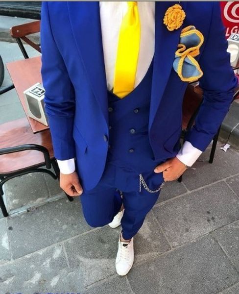 Haute Qualité Un Bouton Bleu Royal Groom Tuxedos Peak Revers Hommes Costumes Mariage / Bal / Dîner Meilleur Homme Blazer (Veste + Pantalon + Gilet + Cravate) W426