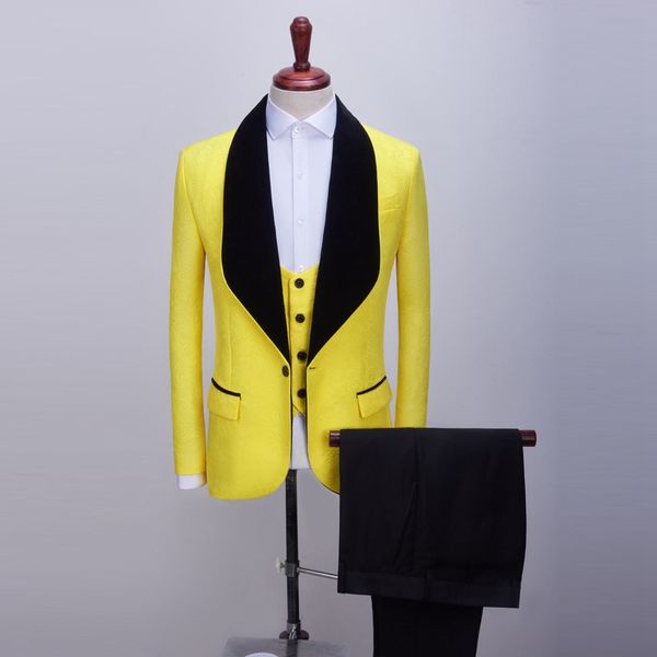 Bouton de haute qualité One Jaune Groom Groom Habillement Tuxedos Châle Chevers Hommes Convient à Mariage / Prom / Dîner Best Homme Blazer (veste + pantalon + gilet)