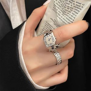 Haute qualité prix raisonnable horloge montre bague ensemble bijoux argent anneaux simples pour les filles