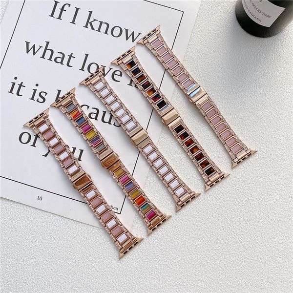 Sangle de résine en strass de haute qualité pour Apple Iwatch 7 45mm 41 mm Smart Wistbrand Watch 6 5 4 3 2 1 SE 44mm 42 mm 40mm 38 mm Diamond Band Premium 50pcs