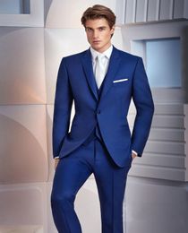 Tuxedos Royal Blue de haute qualité costumes de mariage pour hommes à un bouton Portez trois pièces