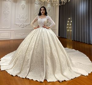 Robe de mariée en satin de haute qualité Scoop Scoop Luxury Crystal perle Saudi Arabe Dubaï Bandes de mariée Vestidos de Noiva