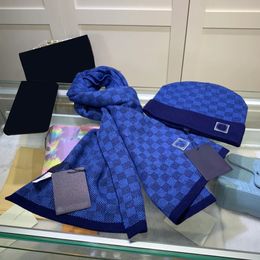 Hoge kwaliteit blauwe sjaalmuts voor dames in de winter klassieke designer hoeden sjaals sets gebreide schal muts kasjmier brief borduurwerk mutsen sjaals ontwerpers