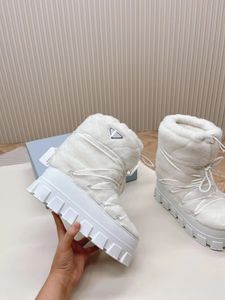 Hoge kwaliteit enkellaarsjes van schapenvacht Instapper Bootie met dikke bodem Ronde neus Veterschoenen Ski Sneeuwlaarzen Dames buitenschoenen luxe designer Laarzen met platte bodem 35-42