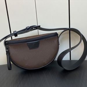 Sac à bandoulière de haute qualité sac de créateur à la mode sac demi-rond sac fourre-tout sac de maquillage luxueux sac à bandoulière sac à main portefeuille