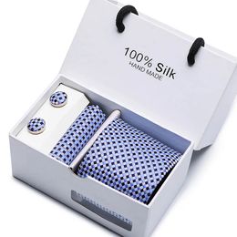 Silk de haute qualité Jacquard Tie Pocket Clares Set Coldie Boîte cadeau ciel Sky Blue Men Suit Accessoires Solid Fit Business Wedding Gift 240522