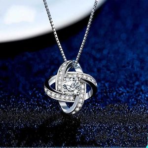 Hoge kwaliteit zilveren ketting zirkonia hangende sierlijke 18k vergulde 925 sterling zilveren liefdesknoop ketting