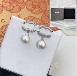 Hoge kwaliteit verzilverde oorbellen merkontwerper hoogwaardige sieraden hanger charmant meisje oorbellen met doos prachtig cadeau verjaardagsfeestje