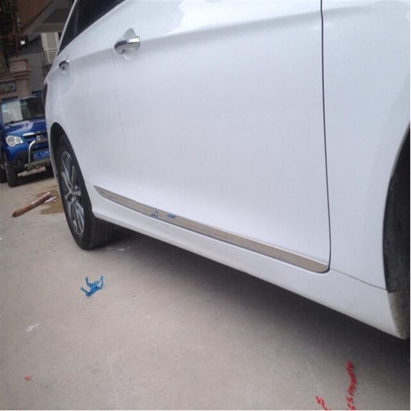 Autocollant de protection contre les éraflures de barre de décoration de corps de porte latérale de voiture en acier inoxydable de haute qualité pour Hyundai Sonata YF 2011 -2014295N