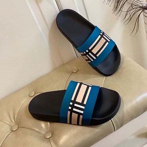 Pantoufles élégantes de haute qualité Tigers Fashion Classics Slides Sandales Hommes Femmes chaussures Tiger Cat Design Summer Huaraches sans boîte par bagshoe1978 009