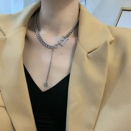 Titanium staal van hoge kwaliteit initiële b hanger ketting luxe dames snelheid sieraden voor cadeau