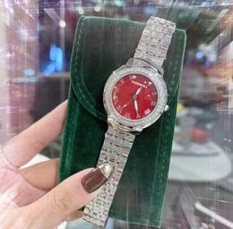Top Model Fashion Fashion Lady Quartz Watches 37 mm diamants romains décontractés Ring Femmes Gold Rose en acier inoxydable
