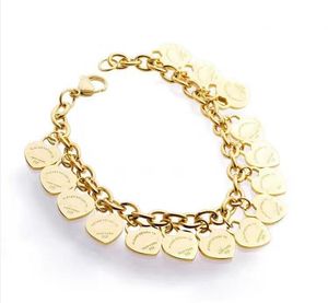 Hoogwaardige trendmerk Titanium stalen armband 18K Gold Rose Silver Hart -vormige armband voor vrienden Party en Fashion Cadeau