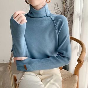 Haute qualité pull à col roulé femmes pull automne hiver solide tricoté pull décontracté femme blanc surdimensionné