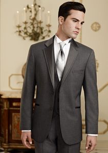 Alta calidad Dos botones Gris oscuro Novio Esmoquin Padrinos de boda Muesca Solapa Mejor hombre Blazer Trajes de boda para hombre (chaqueta + pantalones + chaleco + corbata) H: 731