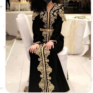 Hoge kwaliteit velours Marokkaanse kaftan avondjurken lange mouwen gouden applicaties a-lijn moslim Arabië prom toga's islamitische jurk