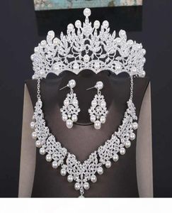 Hoge Kwaliteit Bruiloft Kroon Bruids Hoofddeksel Parel Tiara Sieraden Vrouwen Haaraccessoires Set Zilveren Hoofddeksel Grote Optocht Kroon J192820341