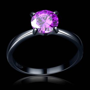 Bague en zircon antique en gros de haute qualité en couleur violet / vert / rouge 7 mm avec goujon à 4 pattes Bague d'amoureux remplie d'or noir pour femmes 1703