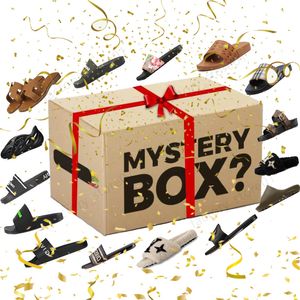 Mystery Box Mens Womens Pantoufle Designer Slide Fourrure Laine Pantoufles Surprise Gift Pack Chanceux 100% Haute Qualité Mousse Coureur Broderie Cuir Sandales Festival