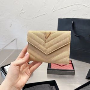 Femmes de haute qualité Men de portefeuille Fashion Fild Portefeuille Cow Hide Geothe Support en cuir Purseurs de crédit Carte de crédit 6 emplacements de carte 1 COMPART OUVERT