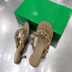 Sandales en cuir Sandal Dot de haute qualité pour femmes Pantoufles de luxe Chaussures pour femmes Designer Slides Flip-Flop Designers Luxurys Casual Shoe Fashion Slipper Flip Flops