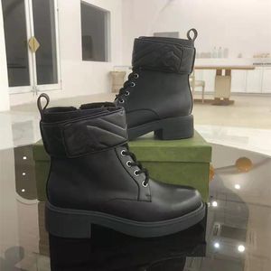 Hoogwaardige damesontwerper Boots Leather Martin Ankle Chaelsea Boot Fashion niet-slipgolf gekleurde rubber buitenzool elastisch webbing luxe comfort voortreffelijk35-42