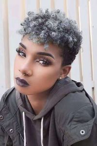 Hoge korte Pixie Cut Gray Menselijk Puff, Gray Kinky Curl Silver Ponytail Extension Young Lady Gray Hair Piece 120G