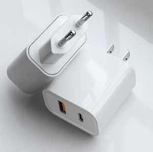 Le chargeur rapide haute vitesse et rapide de 20 W fournit une prise de bloc de charge rapide USB typeC à double port, adaptée au chargeur PD de voyage à domicile Apple Samsung