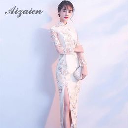 Haute Split Qipao Longue Robe De Mariée Traditionnelle Chinoise Dentelle Moderne Cheongsam Style Oriental Robes D'été Femmes Sexy Fleurs Eth2607