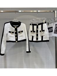Traje de moda de High Street EST para mujer Blanca Blanca Contrastando Tweed Falda de chaqueta corta 240124
