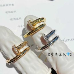 Version haute Jiao Fei Mei adopte la bague à ongles Rose en or 18 carats de Carti Classic High Edition Fashion pour femmes HKFJ