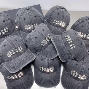 Version haute Miu baseball Chapeaux femme été industrie lourde strass miu lettre fumée gris casquette avec petite casquette