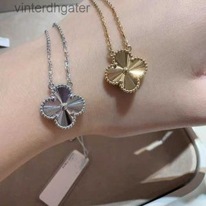 Hoge versie Originele 1to1 merk ketting 18K Gold Lucky Clover Laser Necklace for Women Au750 als licht luxe cadeau voor designer Hoge kwaliteit Choker ketting