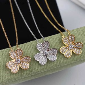 Hoge versie originele 1to1 merk ketting modieus en minimalistisch drie blad lucky gras modieuze volledige designer hoogwaardige choker ketting