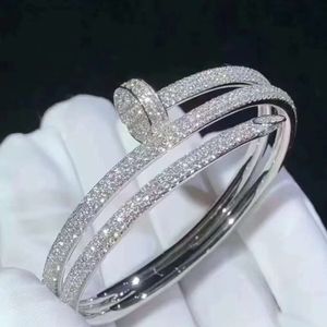 Version haute v or Bracelet à ongles à trois cercles plein de diamants version haute, personnalisé à la mode, sens de la lumière et du design de niche pour femmes